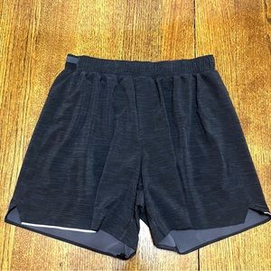 Lululemon Surge Men’s Small Gym Athletic Shorts Dark Grey Good Condition Mesh